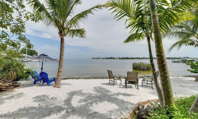 St. Petersburg Casa | Private Beach + Outdoor Oasis: Home in St Pete!