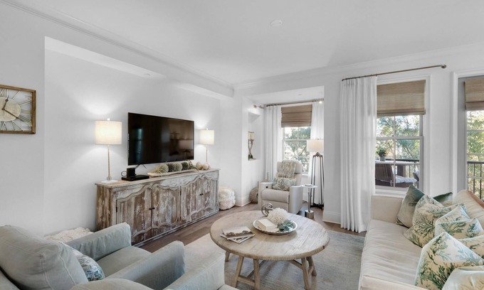 Rosemary Beach Cabaña | ¡Urban Flair se encuentra con Coastal Chic! Minutos a Beach-Town Center-4 bicicletas incluidas