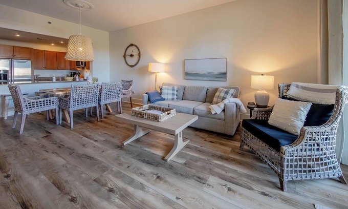 Santa Rosa Beach Condominio | Private Beach Access - Beautiful 2BR Redfish Village Condo @ Blue Mountain Beach