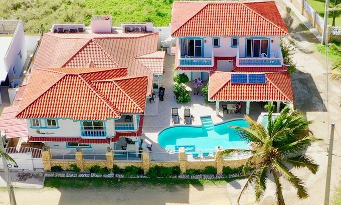 Cabarete Casa | Casa de huéspedes y retiro de bienestar Brisas Doradas
