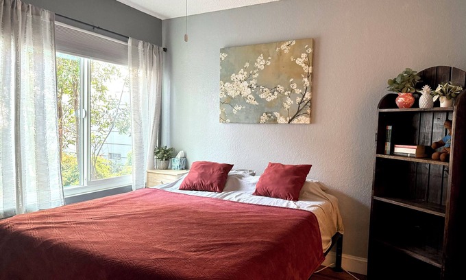 Grand Terrace Casa | Private Bed and Bath in peaceful townhome near Loma Linda University