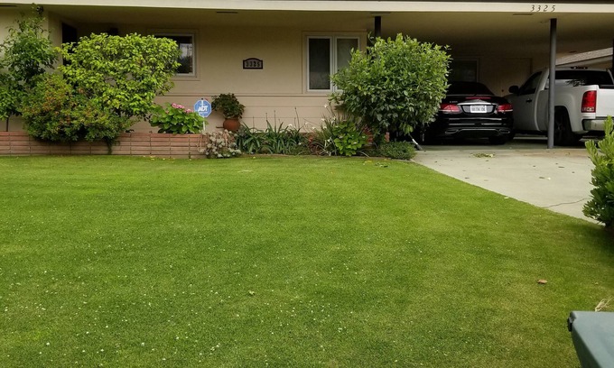 Bakersfield Casa | Private Bedroom and full bathroom in the heart of Bakersfield