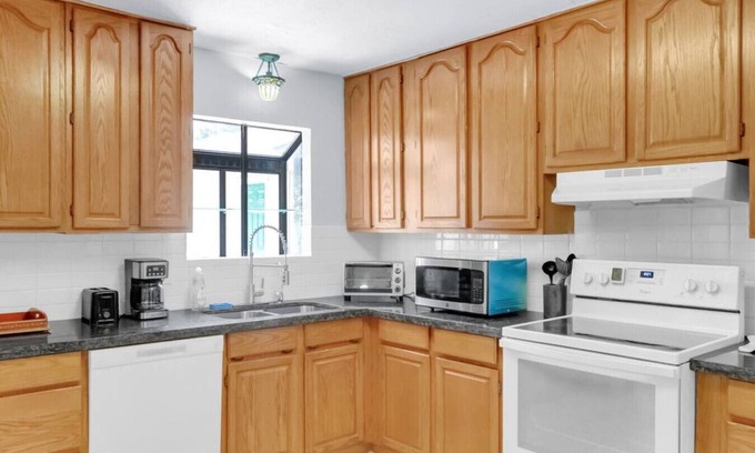 Texas City Casa | Private Bedroom w/ Pool Access # 4