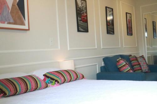 Neves Apartamento | Private Boiserie Studio Apartment with Garage