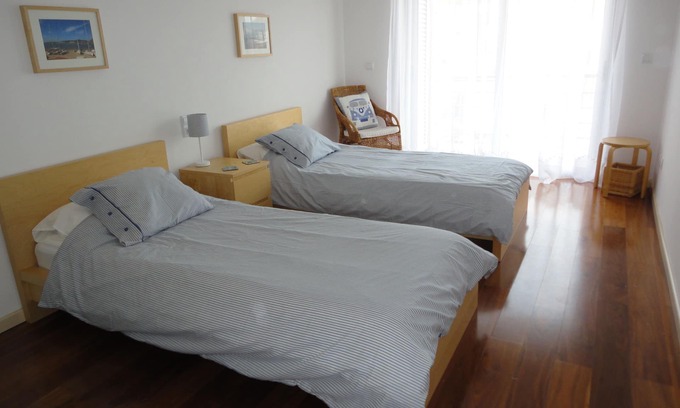 Sao Martinho do Porto Apartamento | Condominio privado, a 400 metros de la playa, a 2 minutos del mercado y tiendas