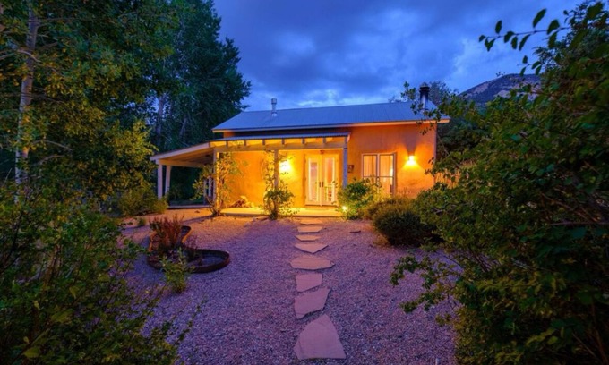 Arroyo Seco Casa | Private Casita in the Aspens