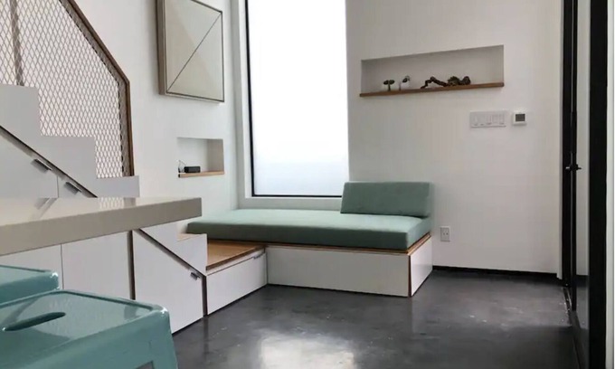 Venice Apartamento | Private, Clean LOFT w PRIVATE COURTYARD/ENTRANCE in Venice Beach w Kitchen