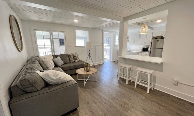 Erie Casa | Private community Kelso Beachfront rental