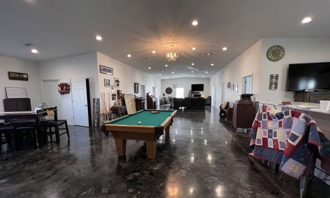 Sullivan County Otro | Private country getaway in the middle of nowhere!