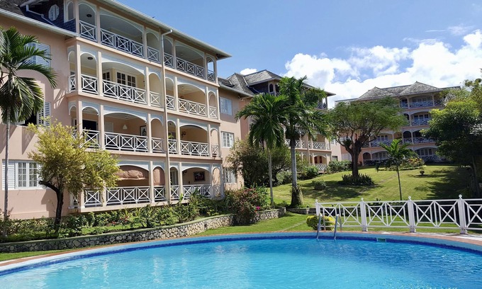Ocho Rios Condominio | Cala privada en el mar Caribe: impresionantes vistas al mar