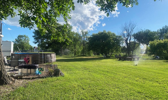 Rapid City Casa | Private Creekside 3 Bedroom Home On 2 Acres
