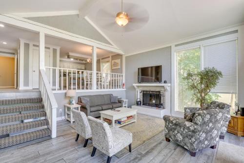 Osage Beach Casa | Private Dock and Resort Access Margaritaville Cabin