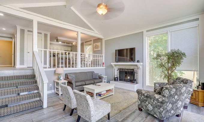 Osage Beach Cabina | Private Dock & Resort Access: Margaritaville Cabin