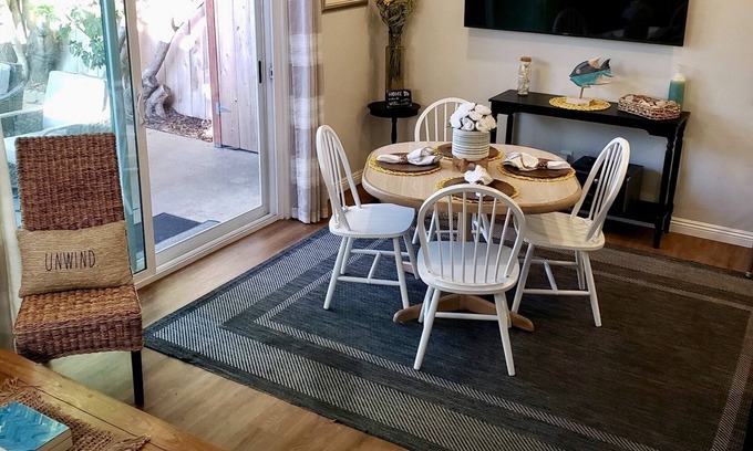 Ocean Beach Casa | Private Dog Welcoming Ocean Beach Hideaway