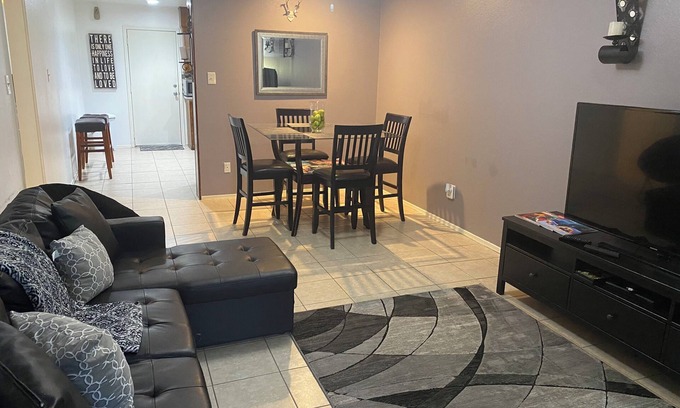 Southeast Houston Casa | Dúplex privado (UNIDAD 3) - Houston Hobby / ClearLake / Galveston / Pasadena / Downtown /