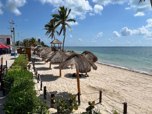 Puerto Juarez Apartamento | Private Edificio Casa Playa Blanca 2 minutes walking distance to the beach