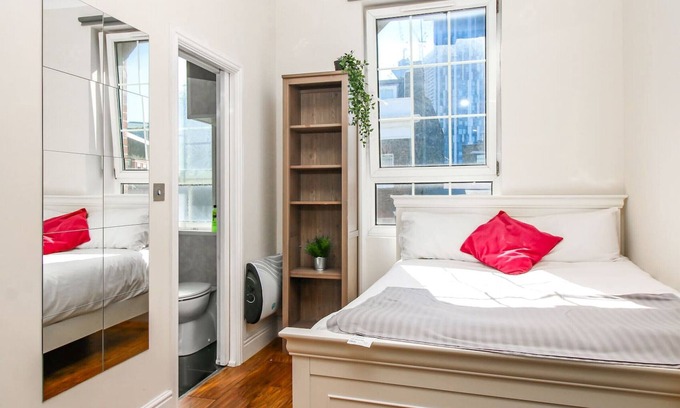 Bishopsgate Apartamento | Habitación privada con baño en la calle Liverpool, Brick Ln