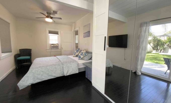 Monrovia Apartamento | Private Entrance Guest Place Oldtown Monrovia/Pasadena/Arcadia