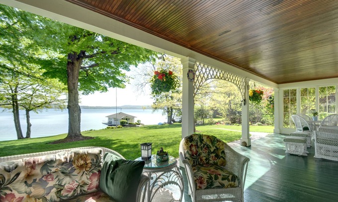Mandana Casa | Private Estate on Beautiful Skaneateles Lake