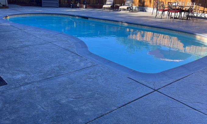 Kenwood Casa | Private family friendly kenwood charmer with pool