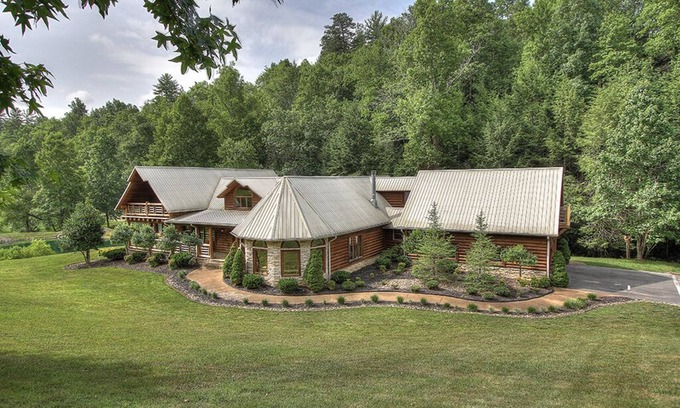 Gatlinburg - Pigeon Forge Cabina | Pigeon Forge Cabin, recuerdos familiares, estanque de pesca, FirePit, sala de teatro, juegos de arcade, mesa de billar