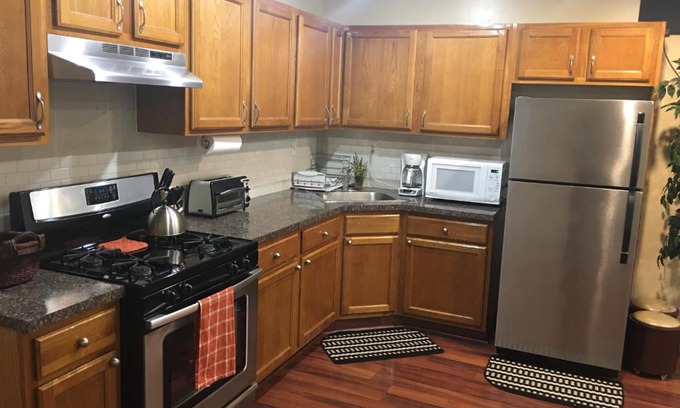 East New York Apartamento | Private Garden Apartment