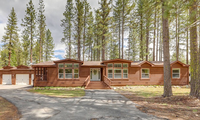 Sloat Cabina | Private Guest Ranch w/ World-Class Fishing!