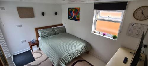 Bletchley Casa | Private Guest Suite in Bletchley, Milton Keynes