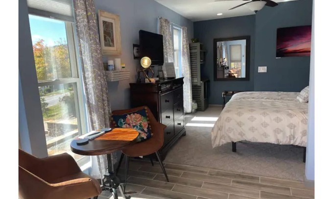 Arden Chalet De Esquí | Private Guest Suite in the Blue Ridge Mountains with separate entrance