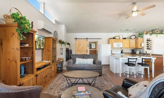 Wickenburg Apartamento | Private Guesthouse w/ Pool in Historic Wickenburg!