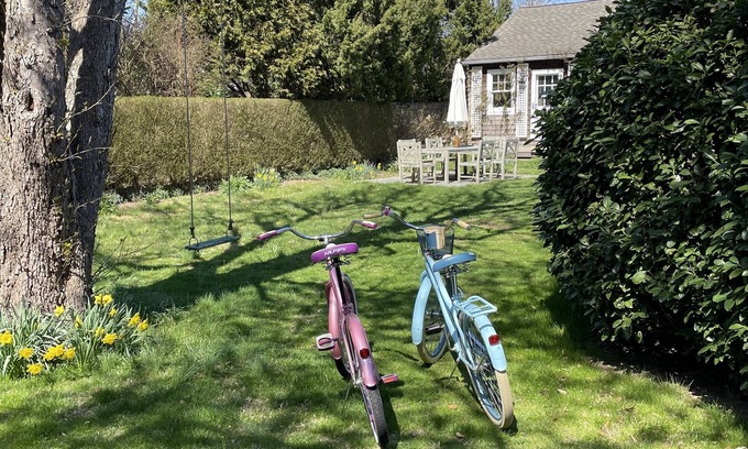 Amagansett Lanes Cabaña | Private Hamptons cottage in ideal Amagansett location