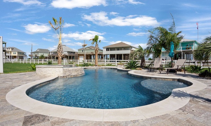 Crystal Beach Casa | Private Heated Pool & Hot Tub ~ Summer Family Fun ~ King Beds ~ Ocean View