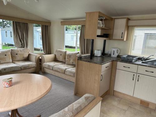 Towyn Otro | Private holiday home on Lyons Winkups holiday park, North Wales.