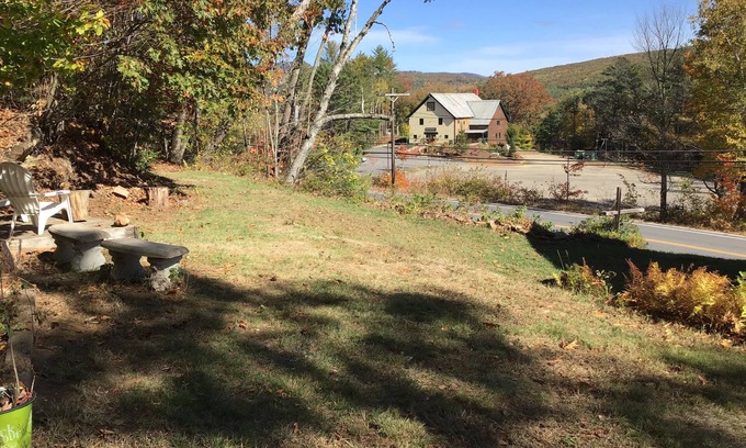 Plymouth Casa | Private Home Across from “The Barn on the Pemi”