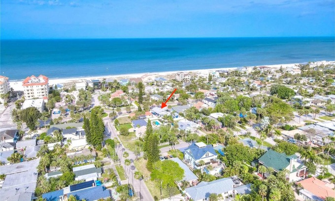 Clearwater Beach Casa | Private Home on North Clearwater Beach! Walk to Beach