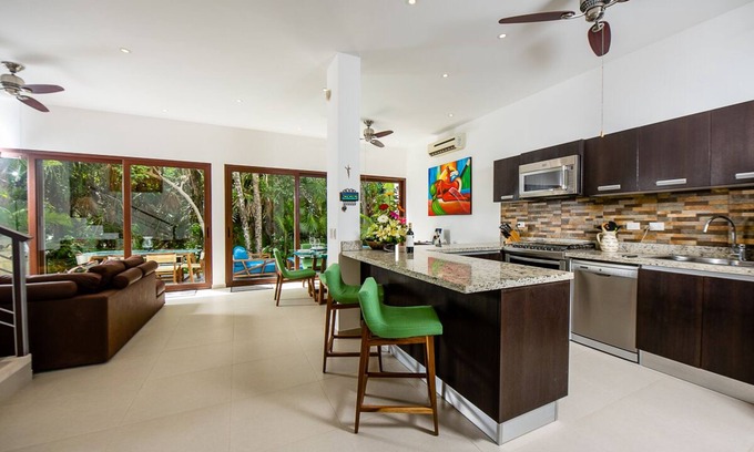 Akumal Casa | Private Home, Steps to Beach Club, Walk to Town/Restaurants ,Snorkeling