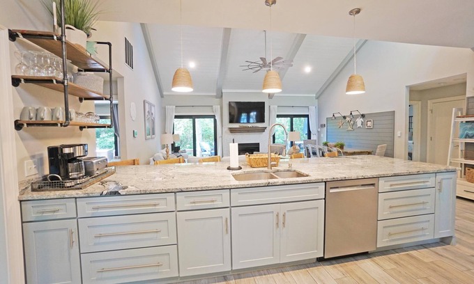 Sea Pines Casa | Private Home in Sea Pines - Pet Friendly
