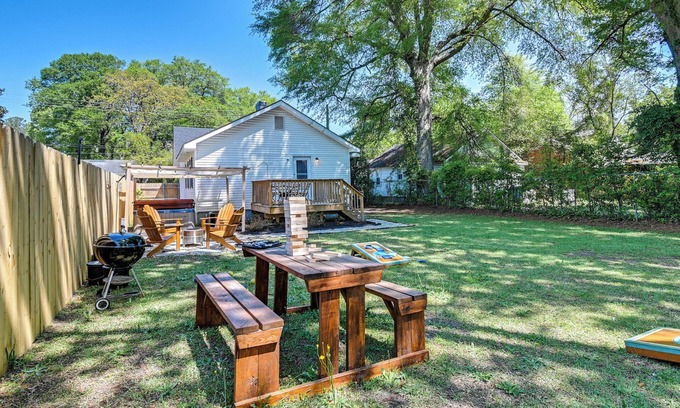 Terry Sanford Cabaña | Private Hot Tub & Cold Plunge: Fayetteville Gem!