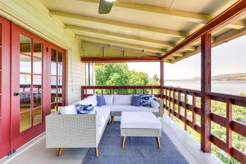 Clear Lake Casa | Private Hot Tub with Water Views Lower Lake Getaway