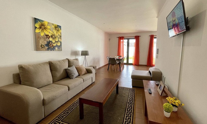 Ribeira Grande Casa | Private house great for families or groups up to 13 people