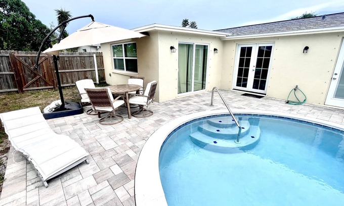 Colonial Hills Casa | Private House with Heated Pool, Close to Attractions!