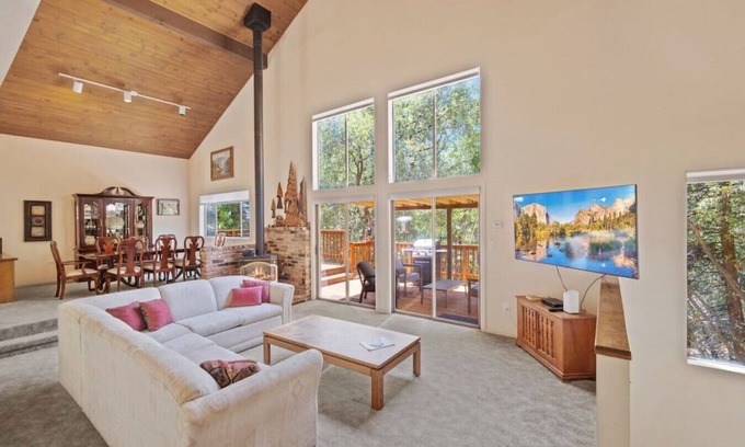 Twain Harte Cabina | Private, huge comfy cabin/ Great location.