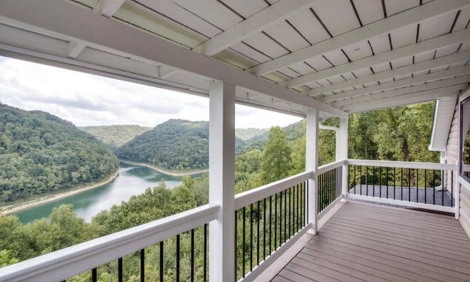 Baxter Casa | Private Lake Access and 8 acres of Trails!