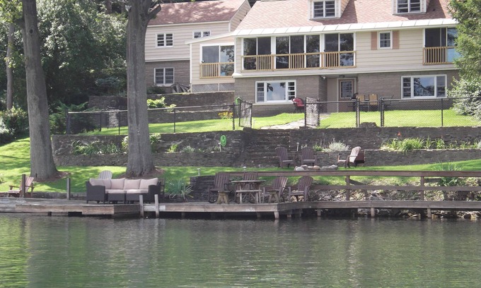Town of Nelson Casa | En casa del lago Hermoso Tuscarora Lake / 5 dormitorios / 3 baños completos / Lake Front directa