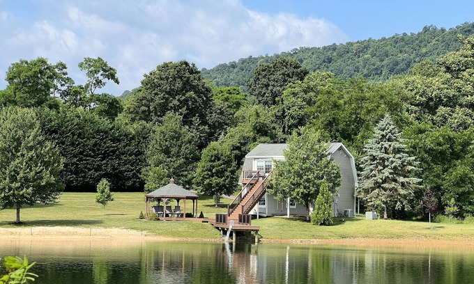 Clear Spring Casa | Private lake within 1.5 hours of DC and Baltimore!!!