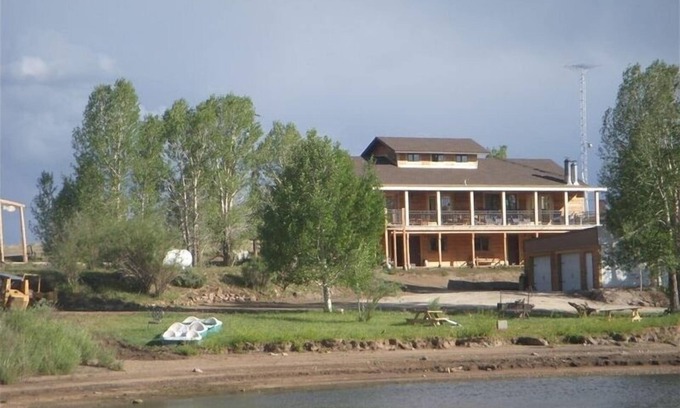 Westcliffe Cabina | Logia privada -CO Mtn del lago, piscina, jacuzzi, -Affordable reencuentro de la familia y de los Grupos