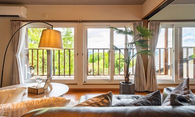 Toya Casa | Private Lodging HAN