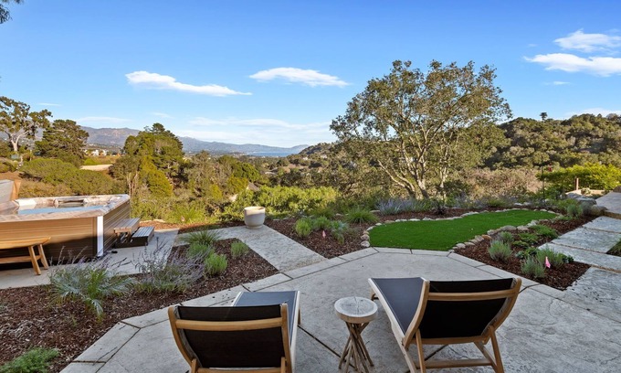 Las Positas Casa | Private lot, with city and ocean views, & hot tub