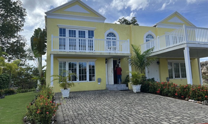 Orange Bay Casa | Casa nueva y privada de lujo frente al mar / casa frente al mar en Negril, Jamaica