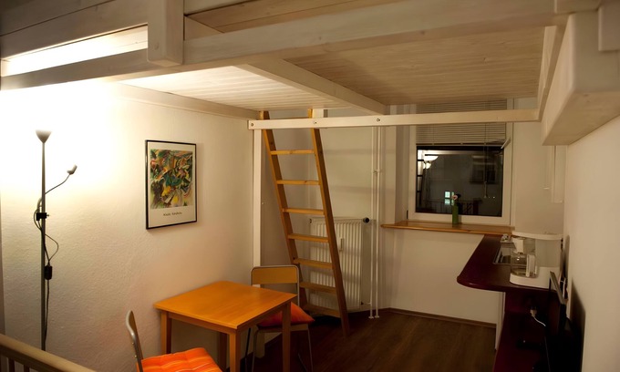 Moabit Apartamento | Private Maisonette in Berlin's most central district
